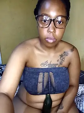 MilkyTeets's cam snapshot