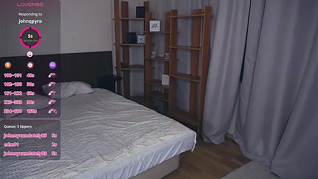 LenitaTumblin's cam snapshot