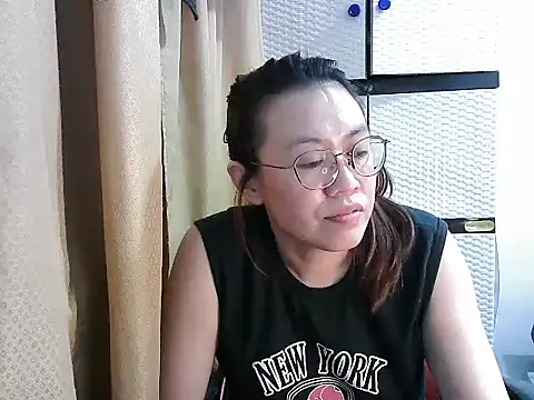 crizzybel's cam snapshot