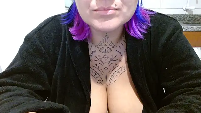 vaholiver's cam snapshot