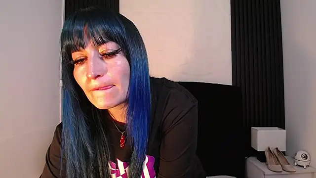 alicia_moom's cam snapshot