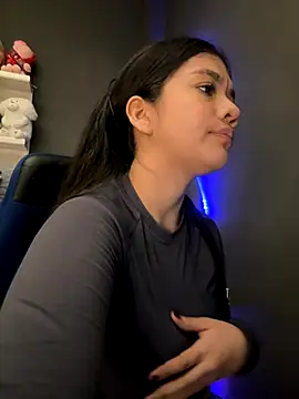 alhaana_'s cam snapshot