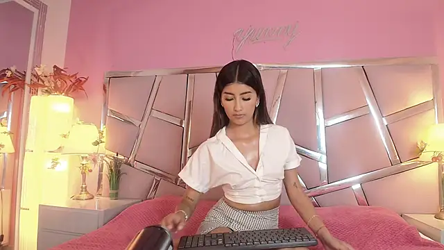 Isavelvet's cam snapshot