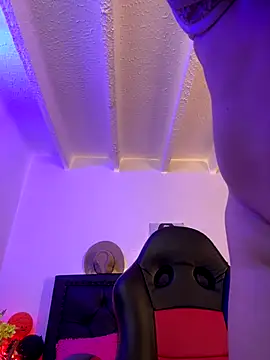 lonely_shewolf live sex cam