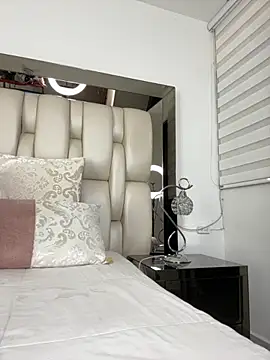 ALISSON_FOXXX1's cam snapshot