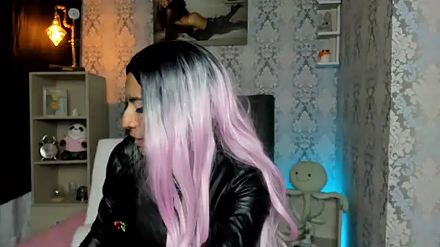 Alaia_Love77's cam snapshot