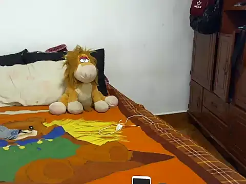 MeganAndMax@xh's cam snapshot