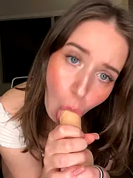 nerdynina's cam snapshot