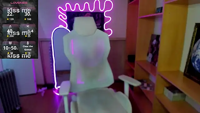 Cattie_w_'s cam snapshot