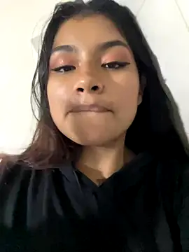 ChantalPetit's cam snapshot