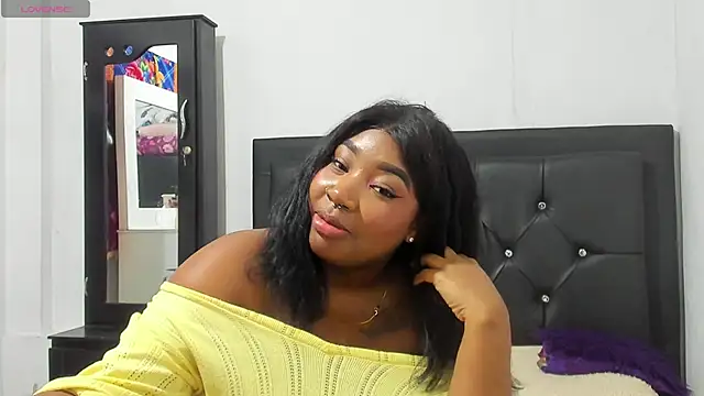 Natassha_brown1's cam snapshot