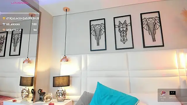 Viollet_xoxo's cam snapshot