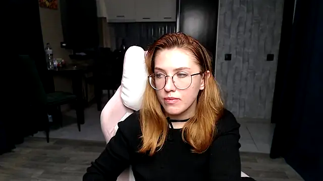 Reginasmilee's cam snapshot