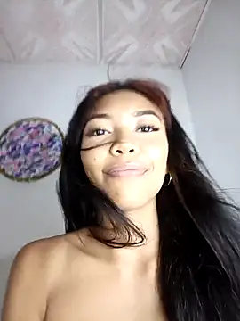 Mia_in_the_office's cam snapshot