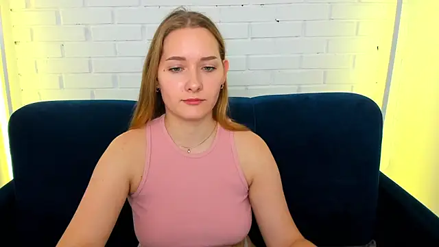 AlinaVice's cam snapshot