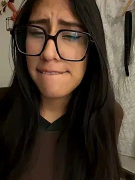 AleFantasy000001Peru's cam snapshot