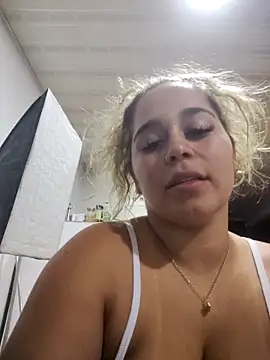 LaurenWelly_'s cam snapshot