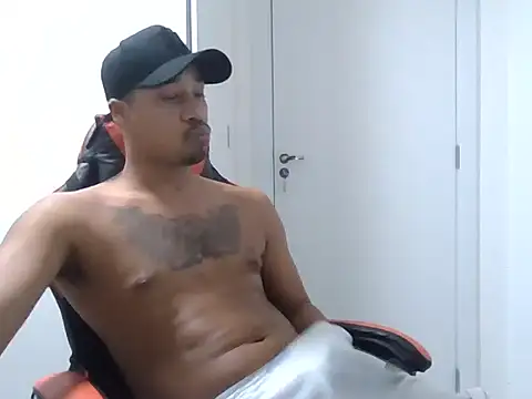 JUNINHOLEKEJR's cam snapshot