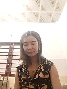 Sexy-ladyboobs20's cam snapshot