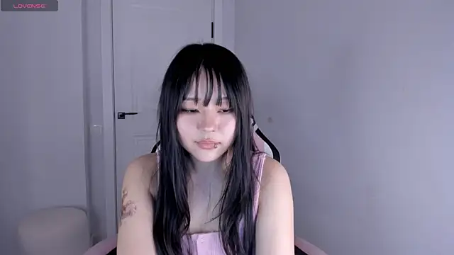 hee_young11's cam snapshot