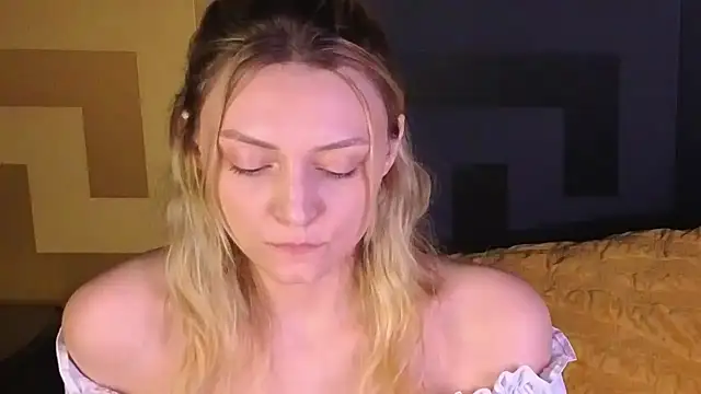 CindyFors's cam snapshot