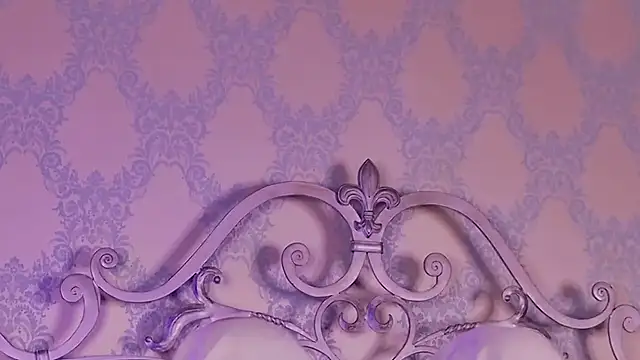 BECKI_VRES's cam snapshot