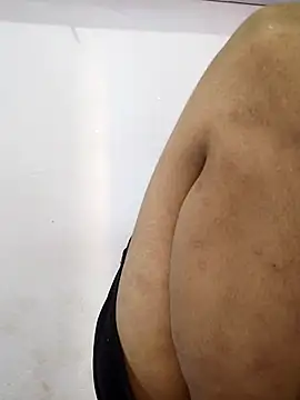 poojam93's cam snapshot