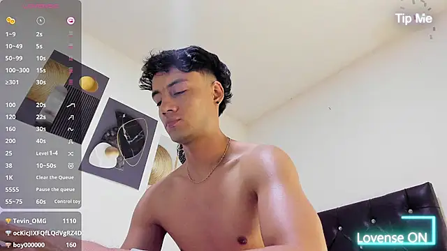 Sebastian-Dash live sex cam