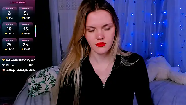 -KittyMoore's cam snapshot