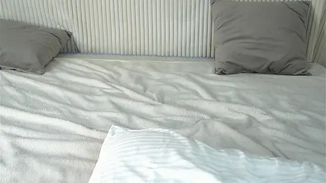 KarriBrownd's cam snapshot