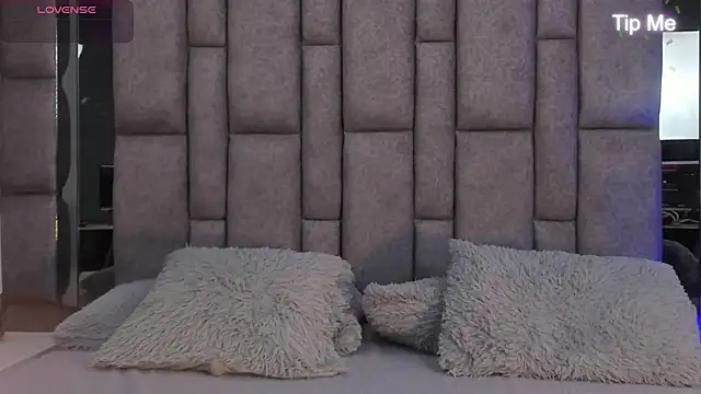 MaddyGray_'s cam snapshot