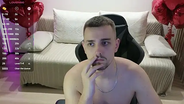 Larstar01 live sex cam