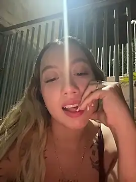 Rebe_'s cam snapshot