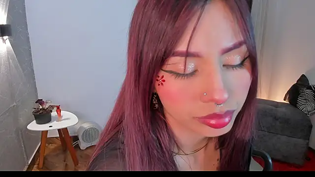 Miss_Charlottet's cam snapshot