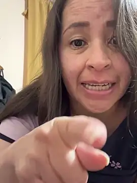 latinfemale live sex cam