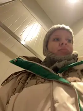 LikaCat's cam snapshot