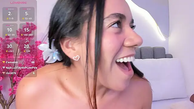 karol_rivera_'s cam snapshot