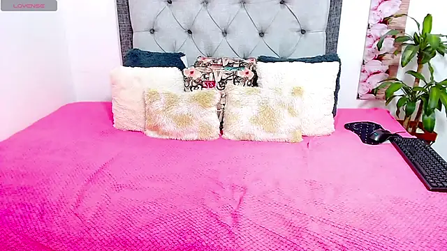 Katikloving_'s cam snapshot