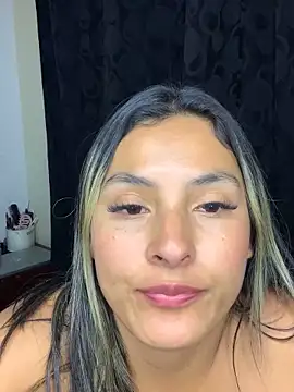 Cami_Leon2's cam snapshot