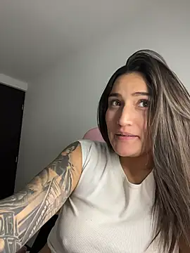 elisa-new's web cam