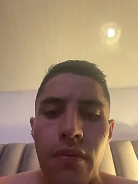 DylanWolf98 live sex cam