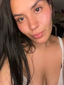 MacaW09's cam snapshot