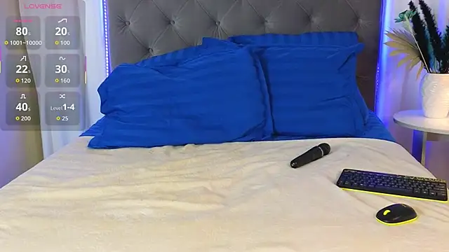 Ariana_Petite live sex cam