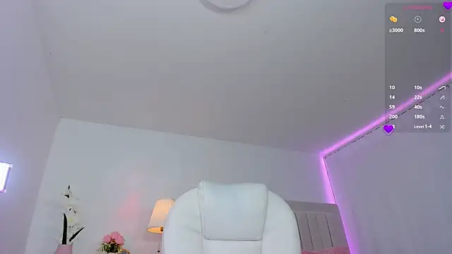 ami_sweet18's cam snapshot