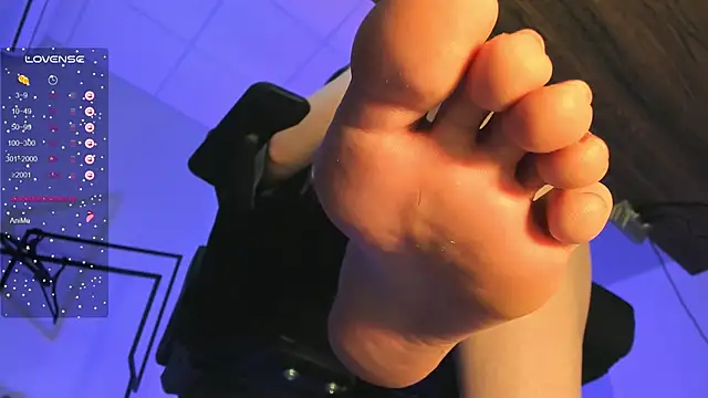 AliceSunday's cam snapshot