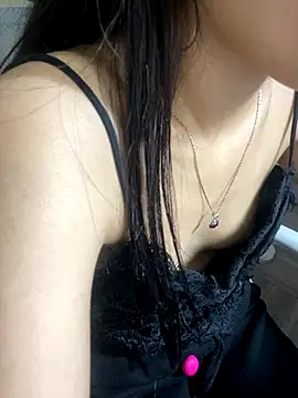 Mina048's cam snapshot