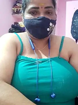 lathikaqueentamil's cam snapshot