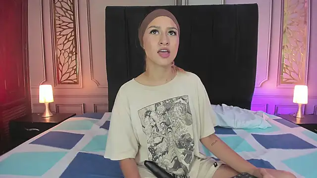 Elaine___1's cam snapshot