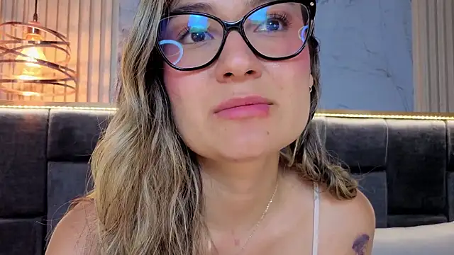 Im-Lola's cam snapshot