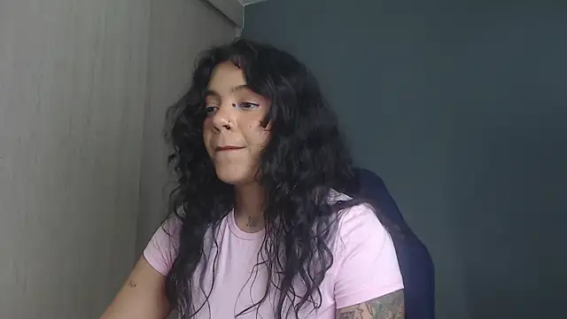 ObeyVal's cam snapshot